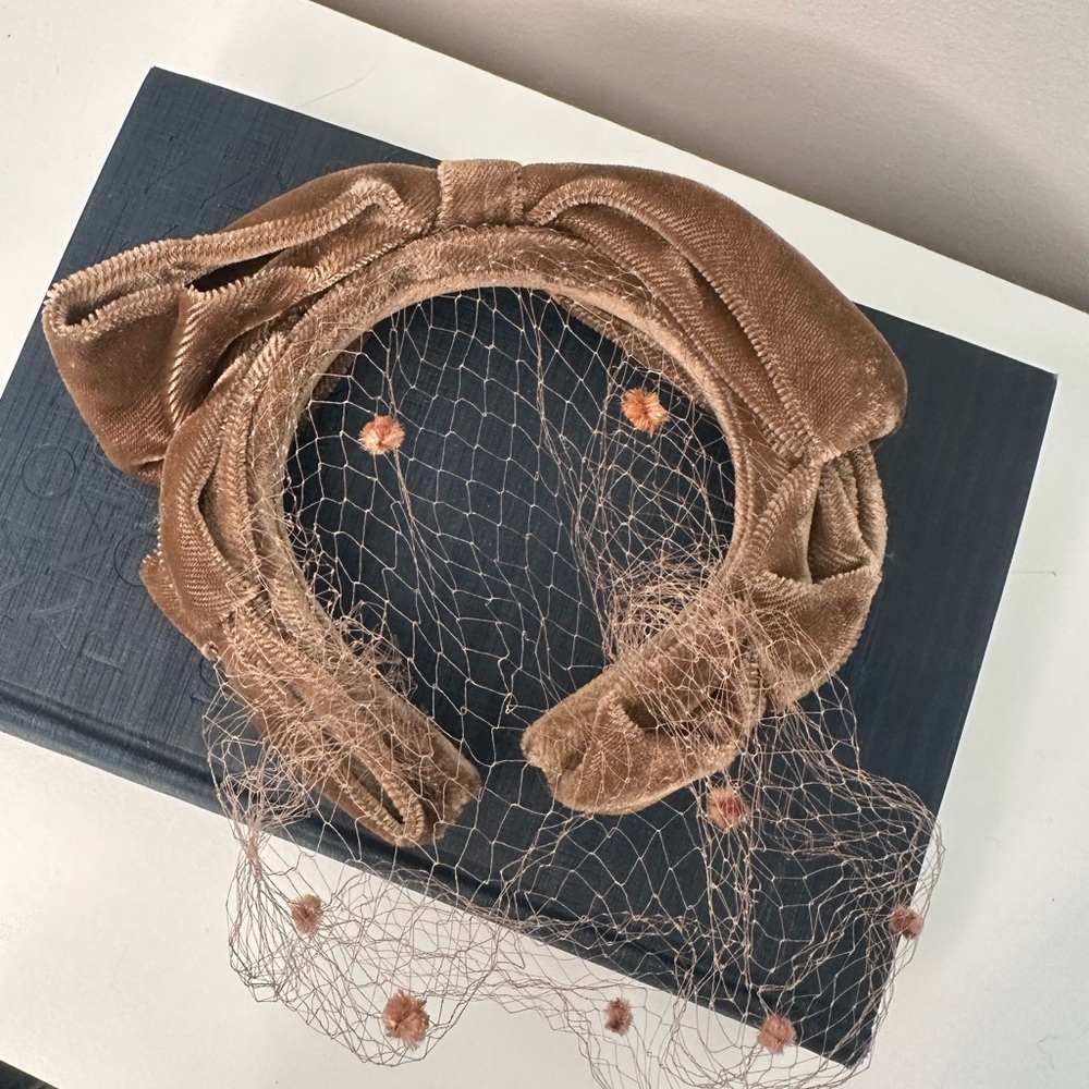 SOLD - Vintage 1950s Brown Velvet Headband with Veil